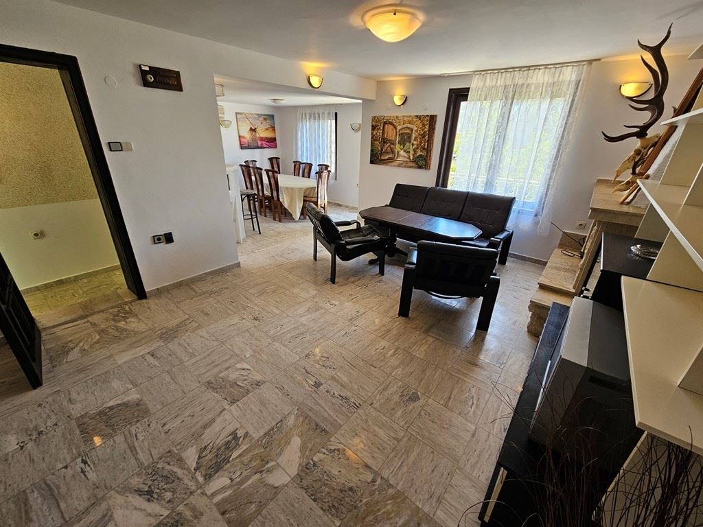 Przestronny dom wolnostojący z panoramicznym widokiem w Kosharitsa