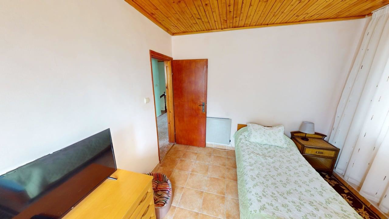 Dwupiętrowy dom w miejscowości Poroj – spokój, przestrzeń i komfort blisko morza