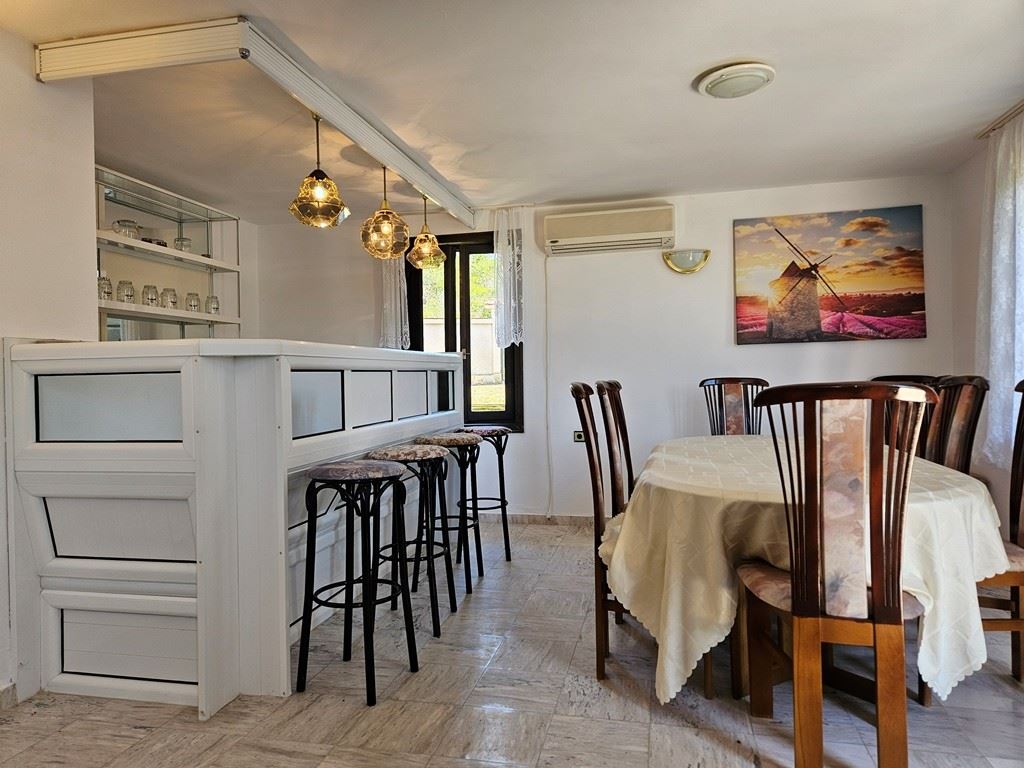 Przestronny dom wolnostojący z panoramicznym widokiem w Kosharitsa