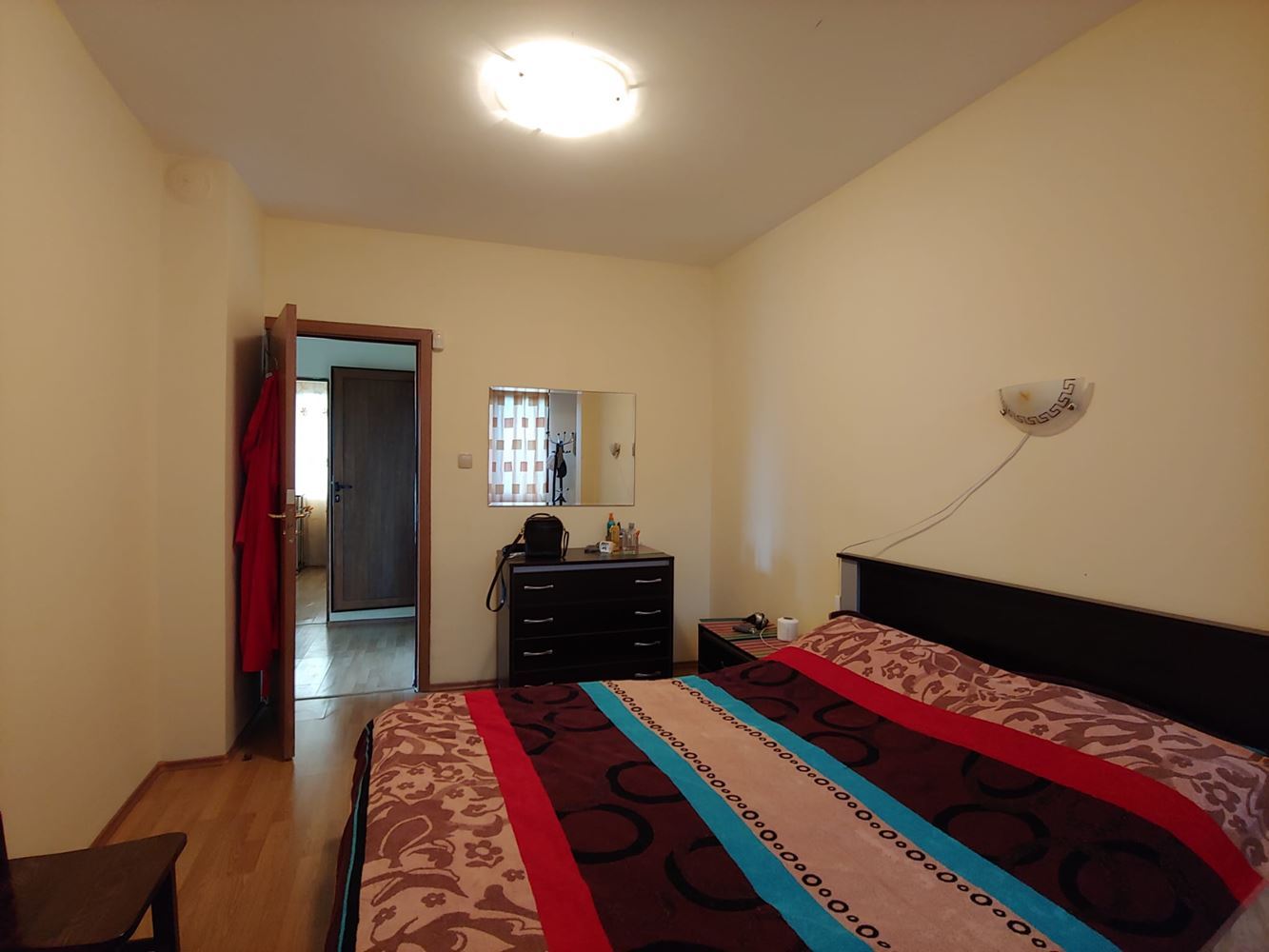 Przestronny dwupiętrowy dom z ogromnym ogrodem, kominkiem, sauną i jacuzzi we wsi Drachevo