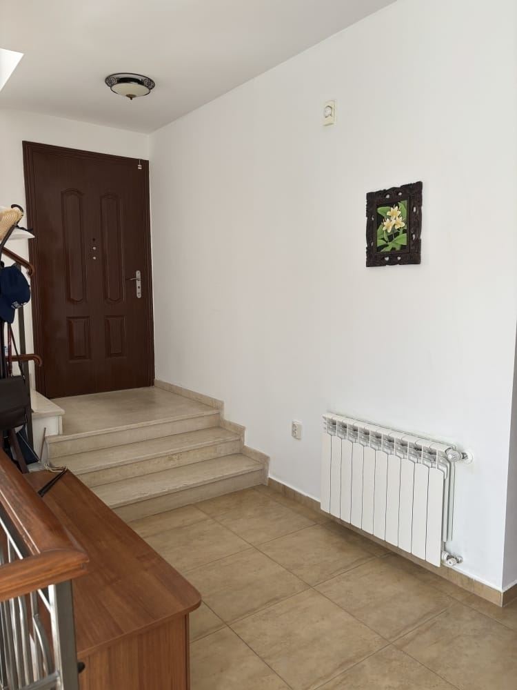 Wolnostojący dom z panoramicznym widokiem na morze i własnym ogrodem w Sveti Vlas