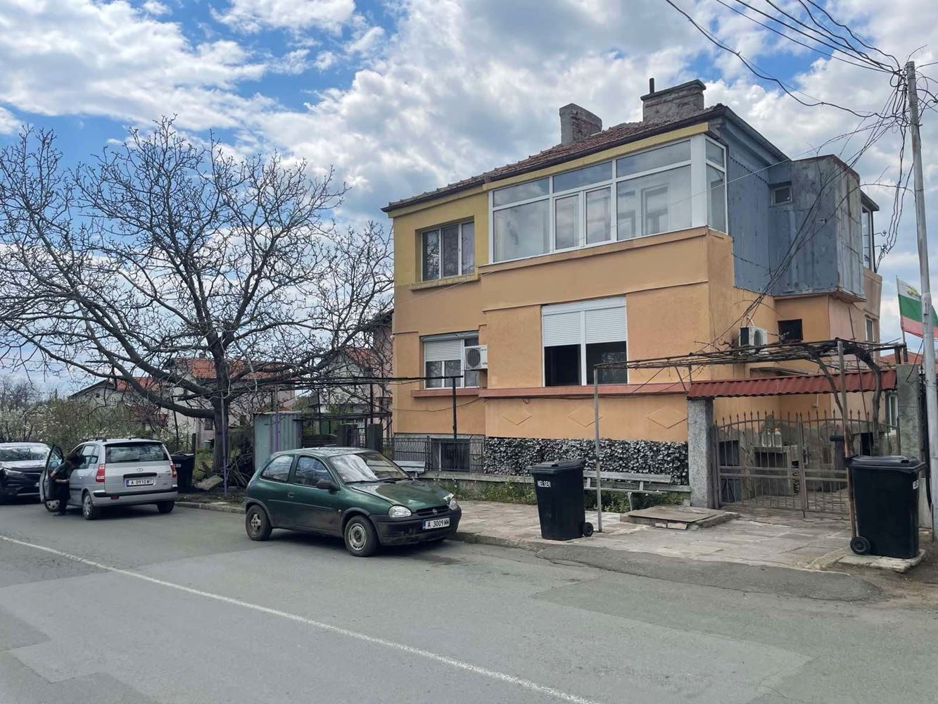 Samodzielna część domu z ogrodem w Burgas – Banevo, przestrzeń, funkcjonalność i doskonała lokalizacja blisko łaźni mineralnych