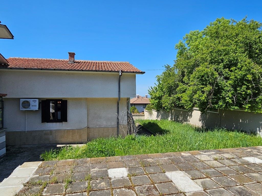 Przestronny dom wolnostojący z panoramicznym widokiem w Kosharitsa