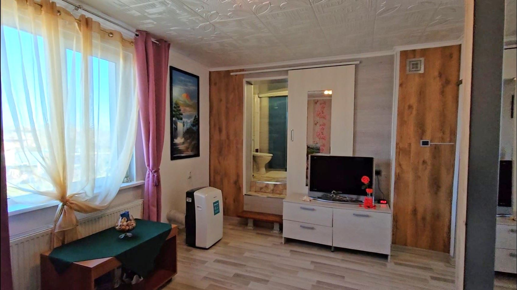  Doskonały parterowy dom z basenem i przestronnym ogrodem w wiosce Dyulevo