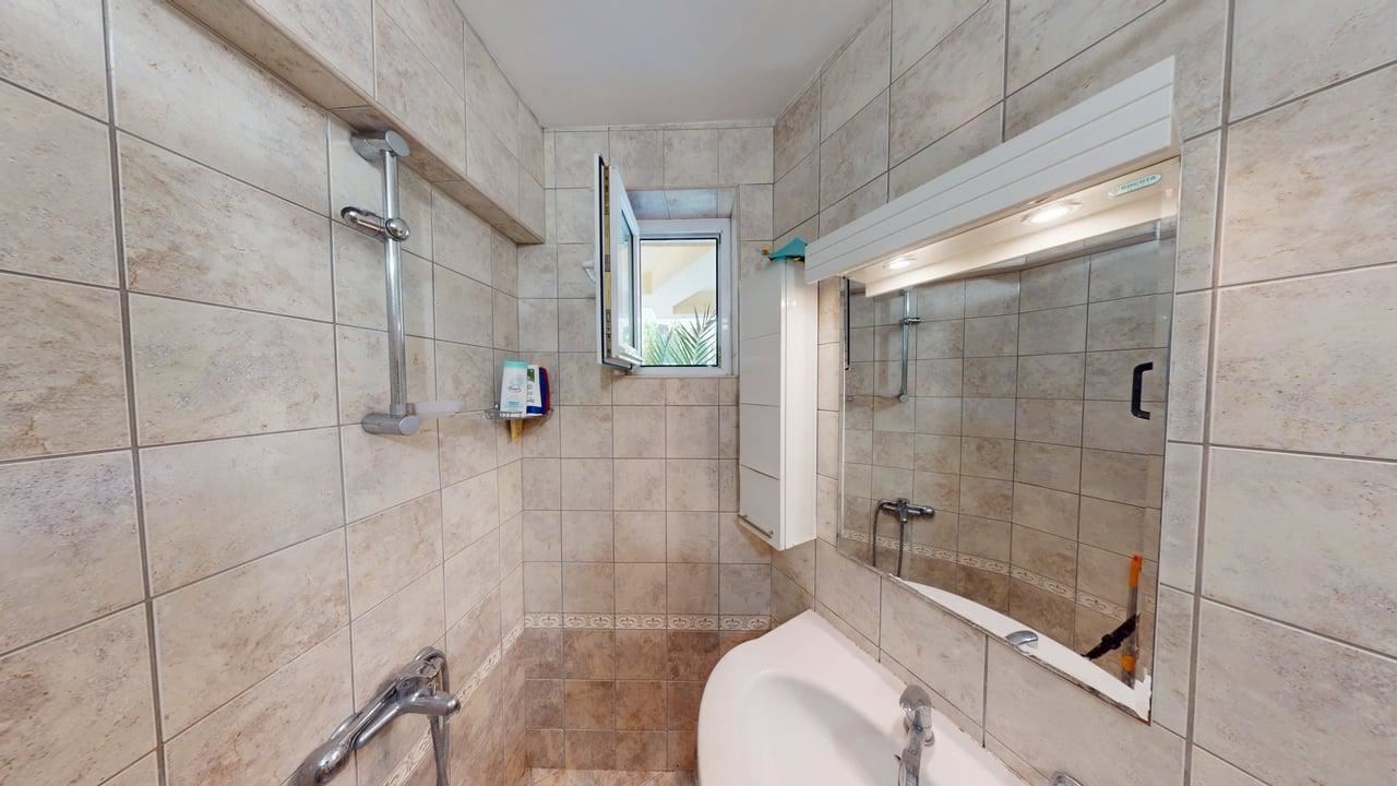 Panoramiczny czterokondygnacyjny dom z 8 sypialniami i widokiem na morze w Słonecznym Brzegu – bez opłaty eksploatacyjnej