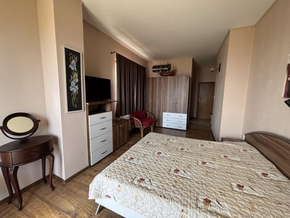 Wolnostojący dom z panoramicznym widokiem na morze i własnym ogrodem w Sveti Vlas