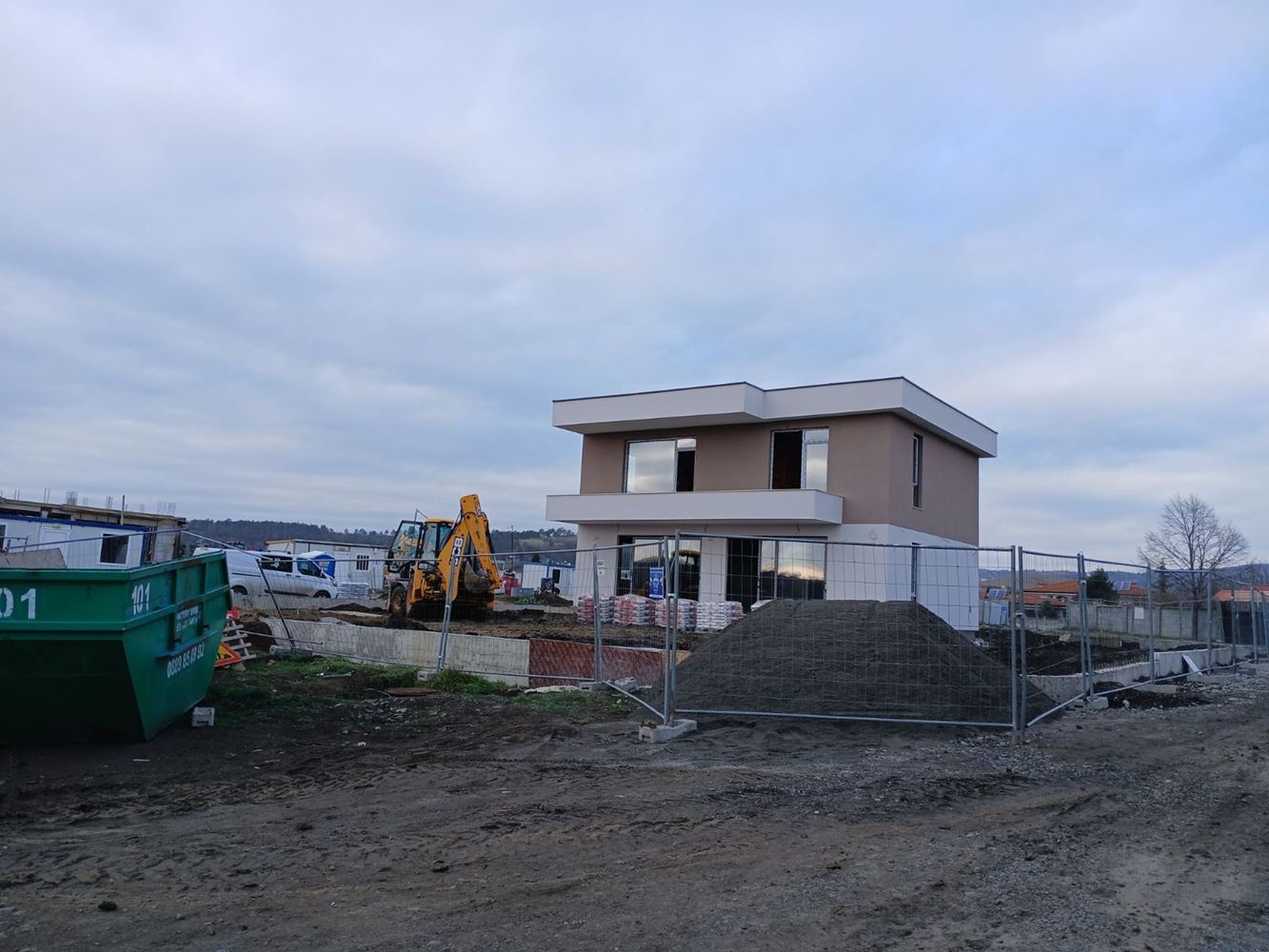 Nowoczesny dom z pięcioma pokojami i działką 400 m², trzema sypialniami i bez opłaty za utrzymanie w Vetren w Burgas