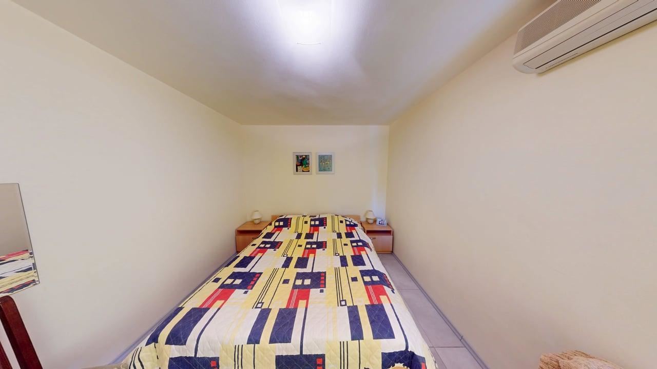 Panoramiczny czterokondygnacyjny dom z 8 sypialniami i widokiem na morze w Słonecznym Brzegu – bez opłaty eksploatacyjnej