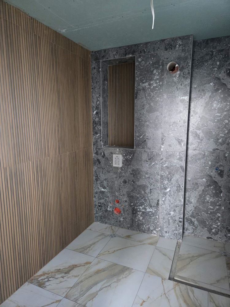 Pomorie – nowoczesny dom dwukondygnacyjny z czterema sypialniami – bezpieczeństwo, energooszczędność i komfort bez kompromisów