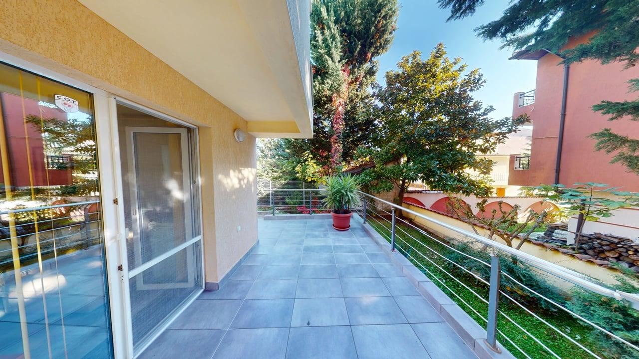 Panoramiczny czterokondygnacyjny dom z 8 sypialniami i widokiem na morze w Słonecznym Brzegu – bez opłaty eksploatacyjnej