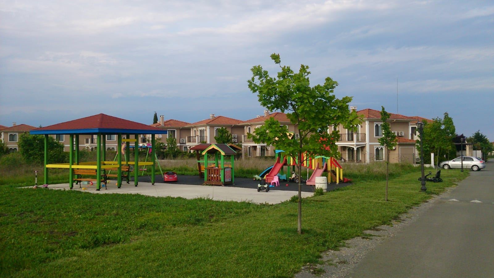 Luksusowy dwupiętrowy dom w prestiżowym kompleksie w Pomorie
