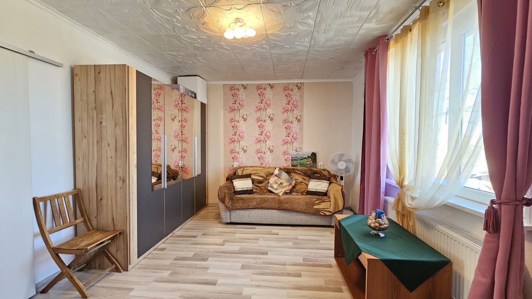  Doskonały parterowy dom z basenem i przestronnym ogrodem w wiosce Dyulevo