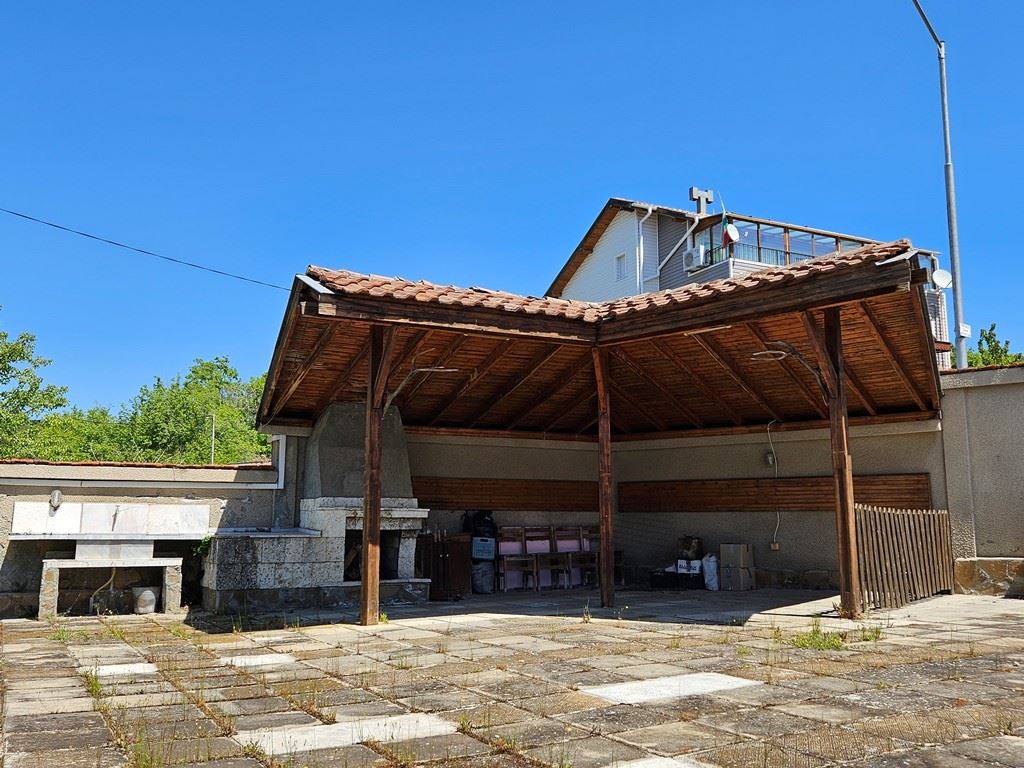 Przestronny dom wolnostojący z panoramicznym widokiem w Kosharitsa