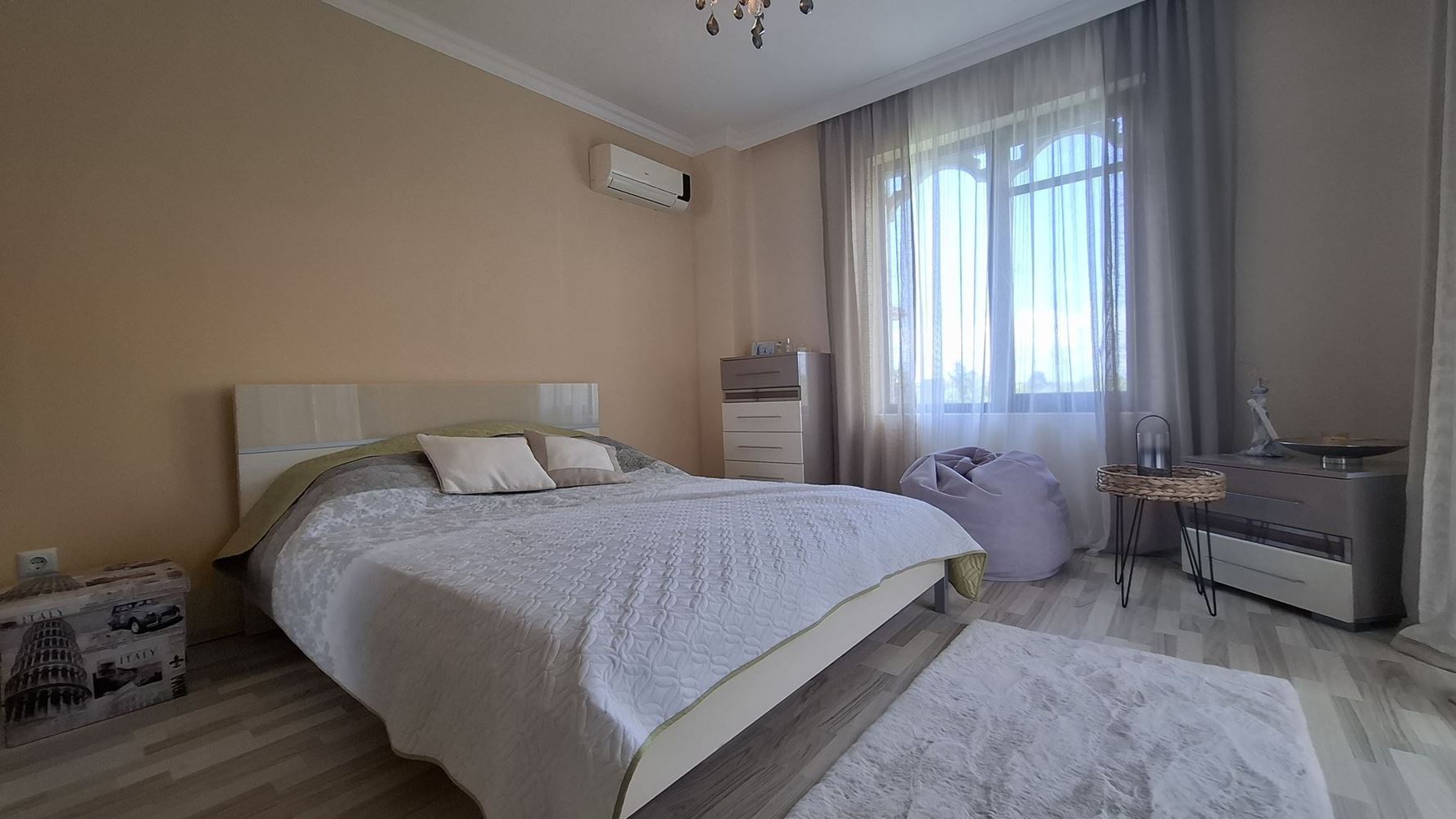 Luksusowy dwupiętrowy dom w prestiżowym kompleksie w Pomorie