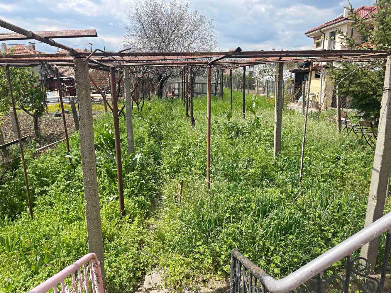 Samodzielna część domu z ogrodem w Burgas – Banevo, przestrzeń, funkcjonalność i doskonała lokalizacja blisko łaźni mineralnych