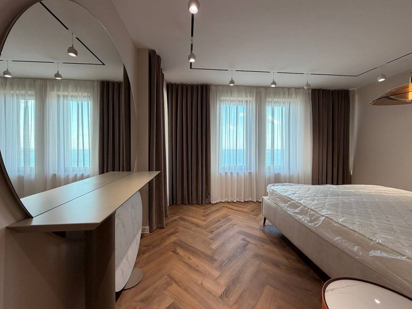 Luksusowy wolnostojący dom z prywatnym basenem i panoramicznym widokiem na morze w Świętym Własie