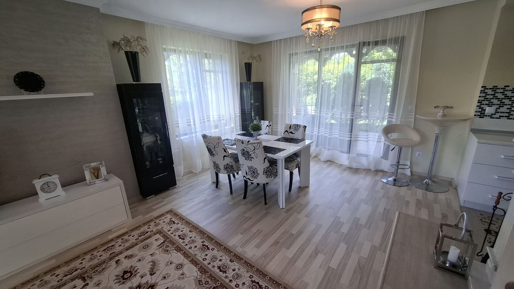 Luksusowy dwupiętrowy dom w prestiżowym kompleksie w Pomorie