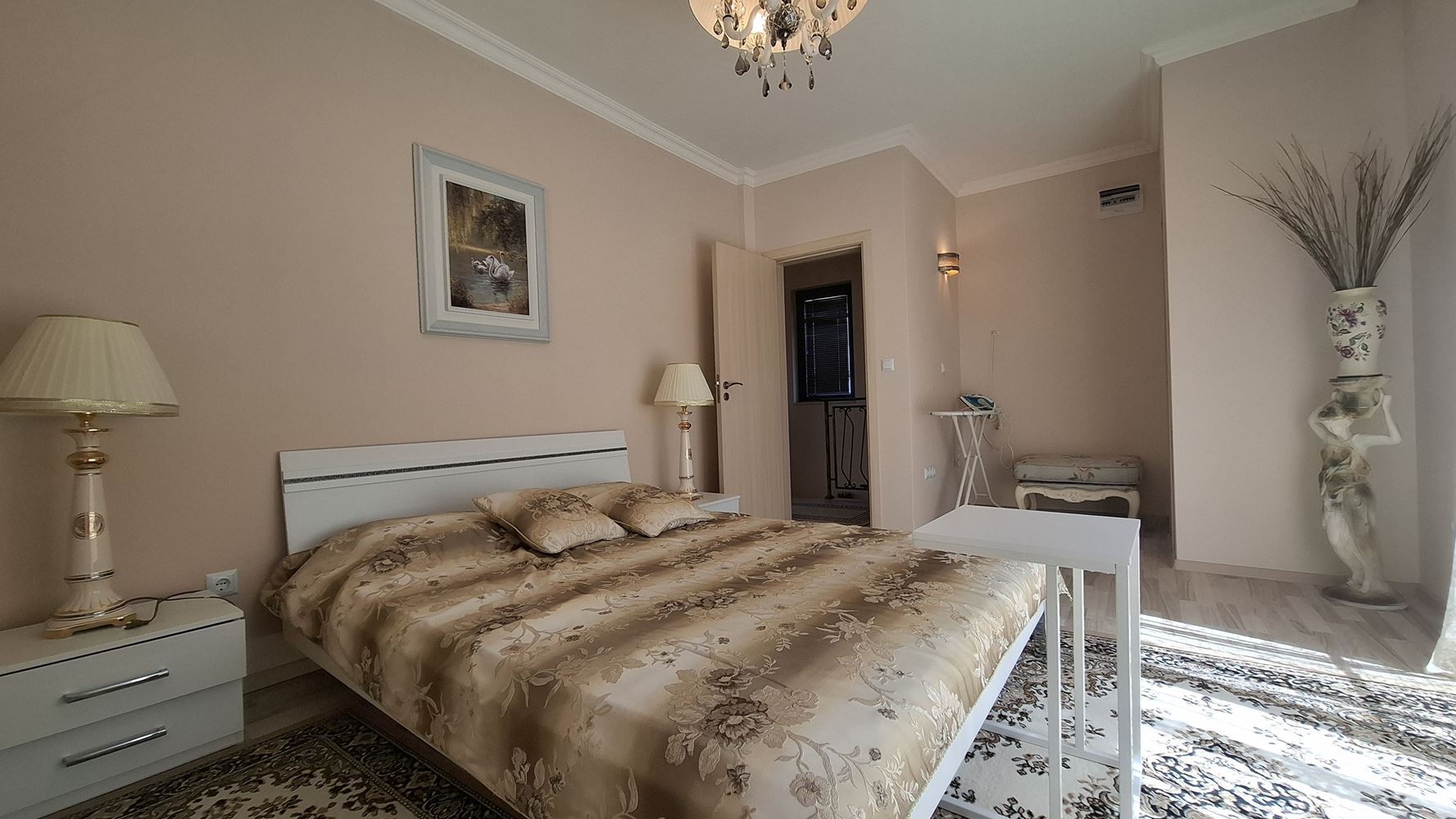 Luksusowy dwupiętrowy dom w prestiżowym kompleksie w Pomorie