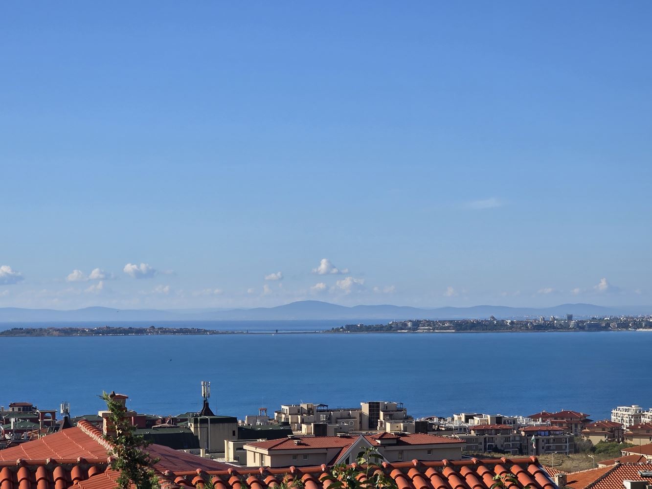 Wolnostojący dom z panoramicznym widokiem na morze i własnym ogrodem w Sveti Vlas