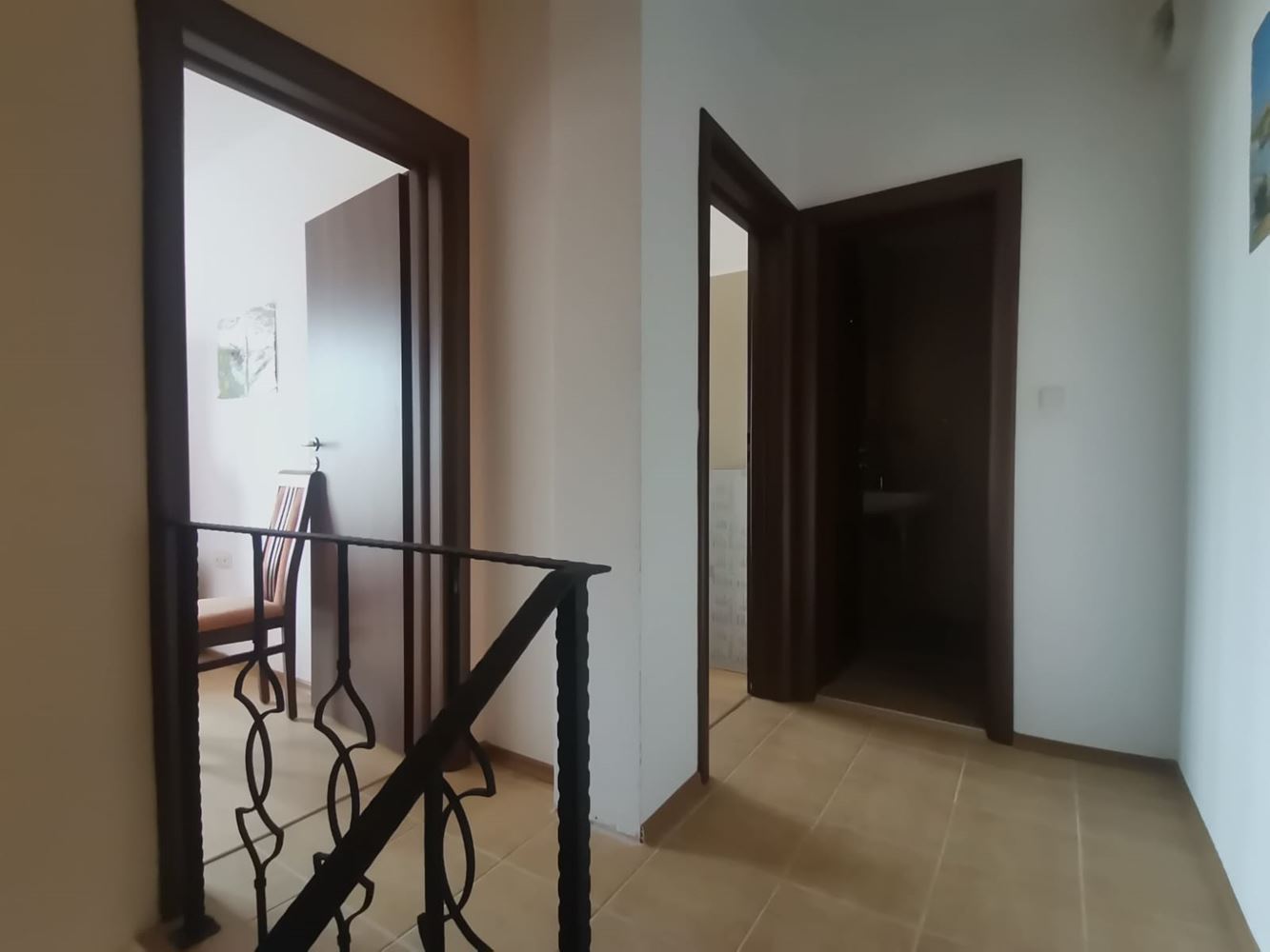 Przestronny dwupokojowy townhouse z ogrodem i tarasami w Sveti Vlas