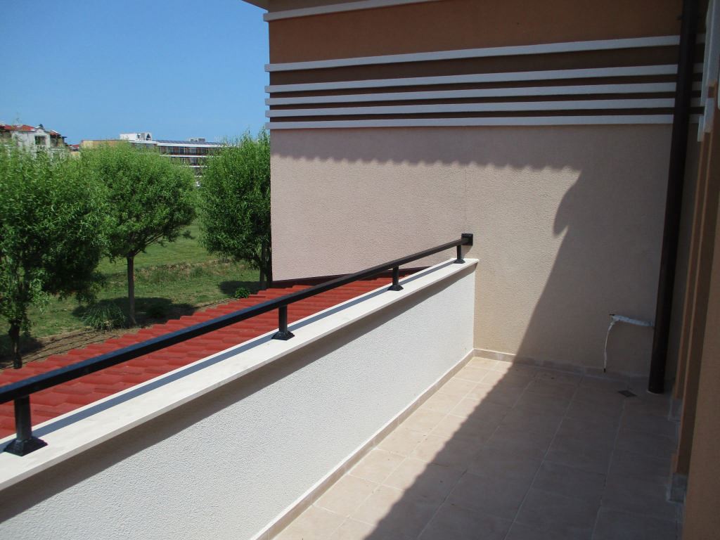 Dwupiętrowy dom typu townhouse w kompleksie „Green Life”, Sozopol – stylowe życie tuż przy plaży