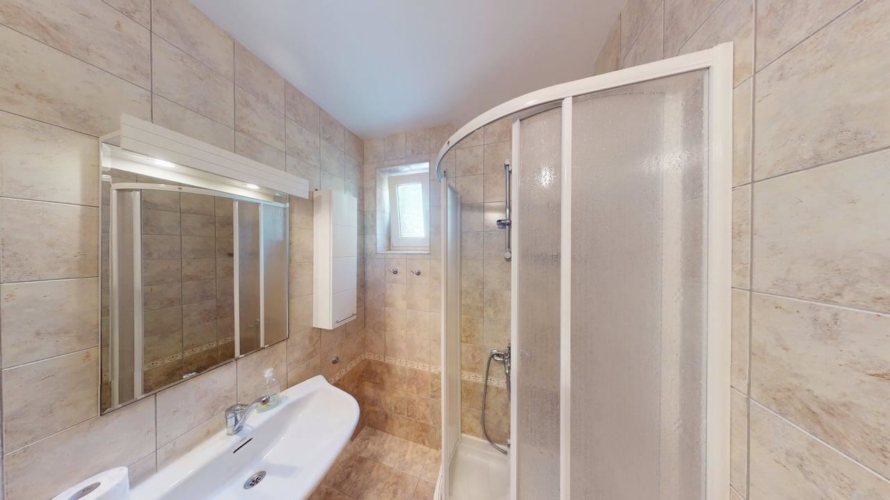 Panoramiczny czterokondygnacyjny dom z 8 sypialniami i widokiem na morze w Słonecznym Brzegu – bez opłaty eksploatacyjnej