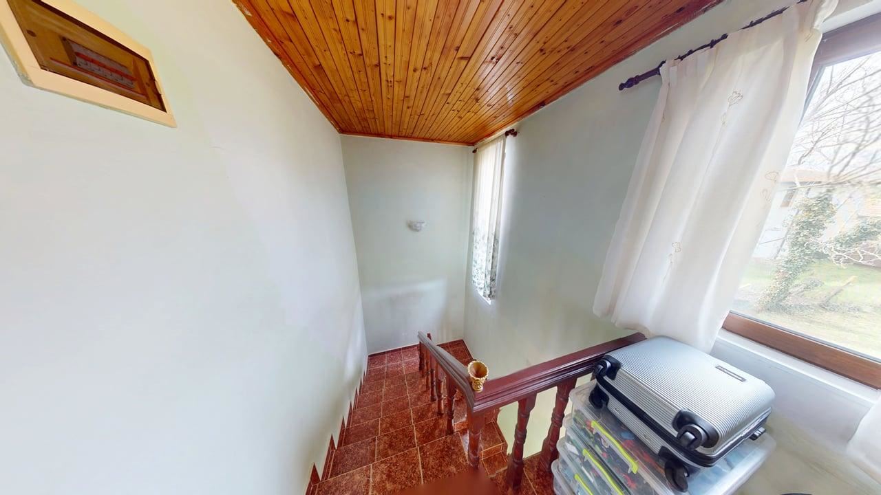 Dwupiętrowy dom w miejscowości Poroj – spokój, przestrzeń i komfort blisko morza