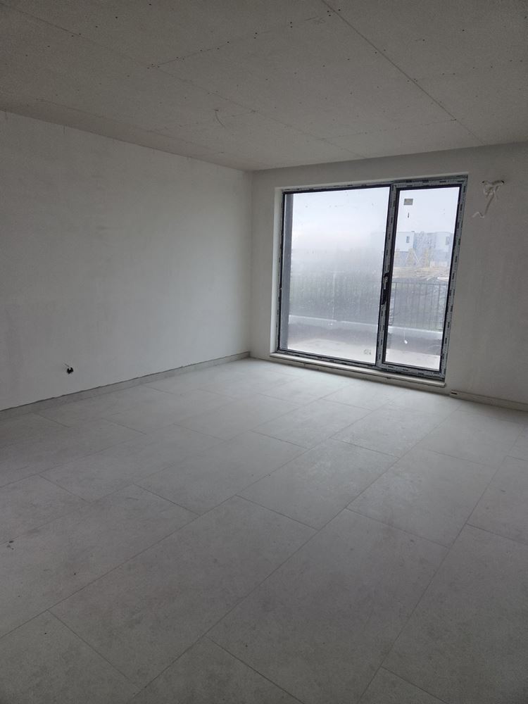 Pomorie – nowoczesny dom dwukondygnacyjny z czterema sypialniami – bezpieczeństwo, energooszczędność i komfort bez kompromisów