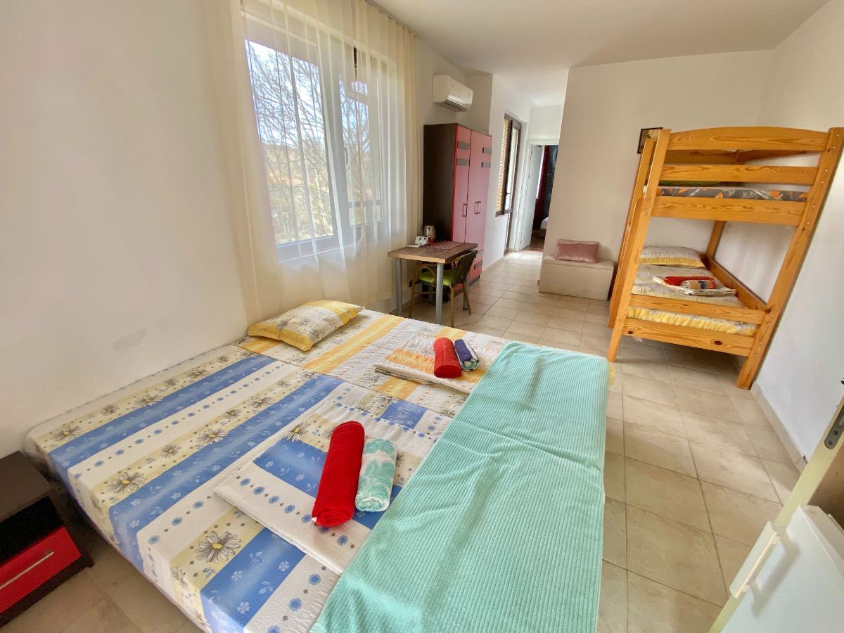 Dom z gotowym biznesem w Primorsku – działający rodzinny hotel lub przytulny dom nad morzem z potwierdzonym dochodem
