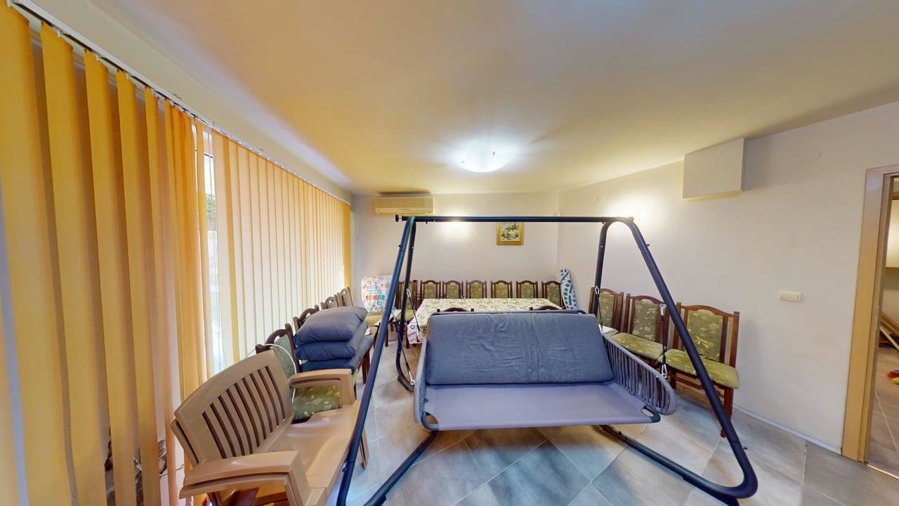 Panoramiczny czterokondygnacyjny dom z 8 sypialniami i widokiem na morze w Słonecznym Brzegu – bez opłaty eksploatacyjnej