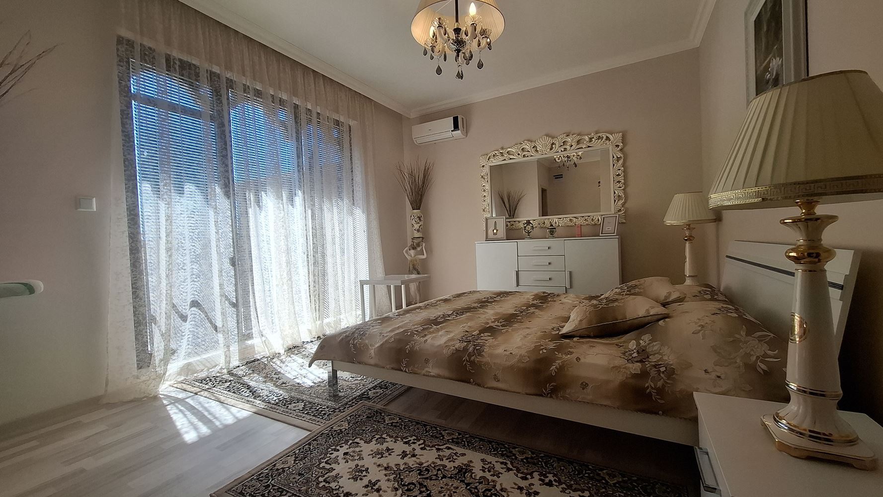 Luksusowy dwupiętrowy dom w prestiżowym kompleksie w Pomorie