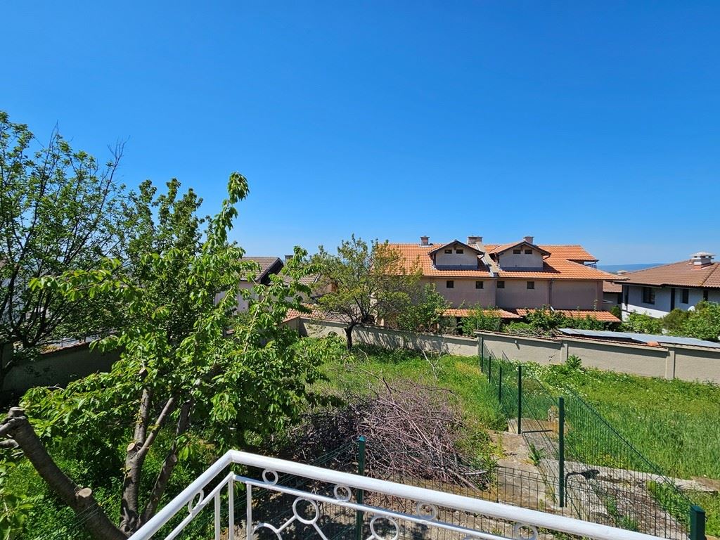 Przestronny dom wolnostojący z panoramicznym widokiem w Kosharitsa