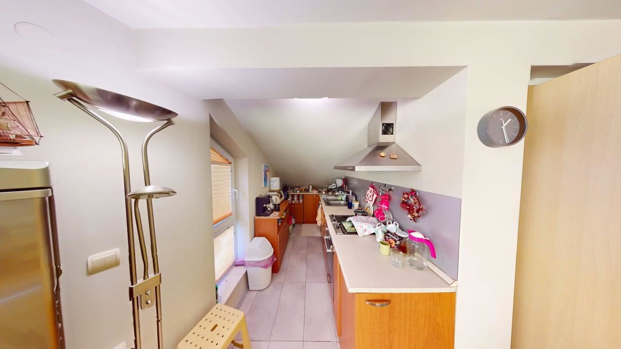 Panoramiczny czterokondygnacyjny dom z 8 sypialniami i widokiem na morze w Słonecznym Brzegu – bez opłaty eksploatacyjnej