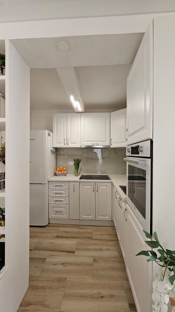 Wyjątkowy parterowy dom z przestronnym ogrodem w spokojnej wsi Kosharitsa