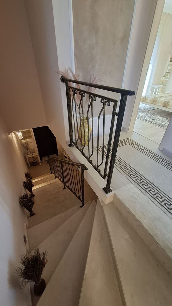 Luksusowy dwupiętrowy dom w prestiżowym kompleksie w Pomorie