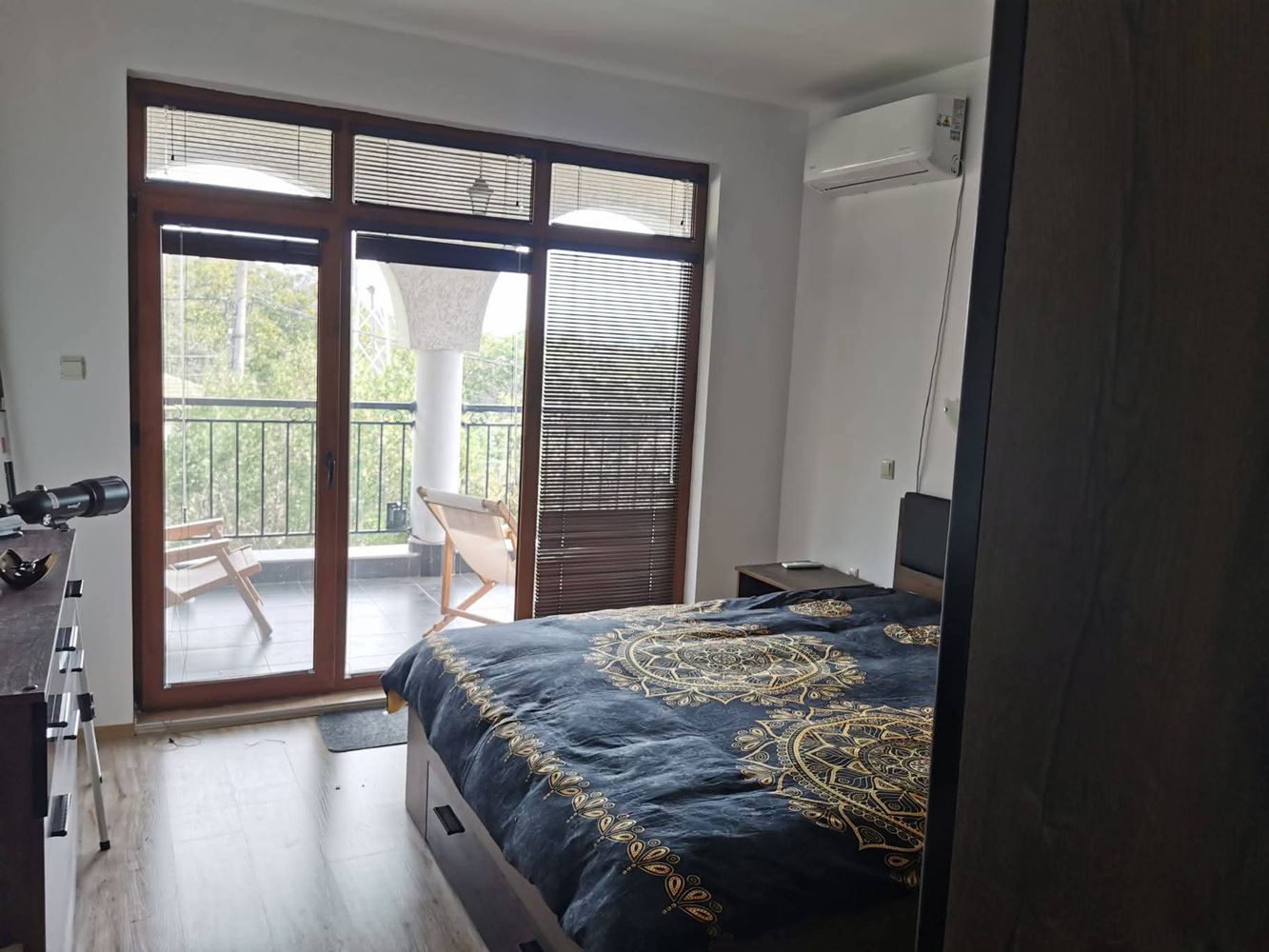 Dwukondygnacyjny dom wolnostojący w miejscowości Goritsa – całkowicie odnowiony dom z ogrodem i piękną werandą