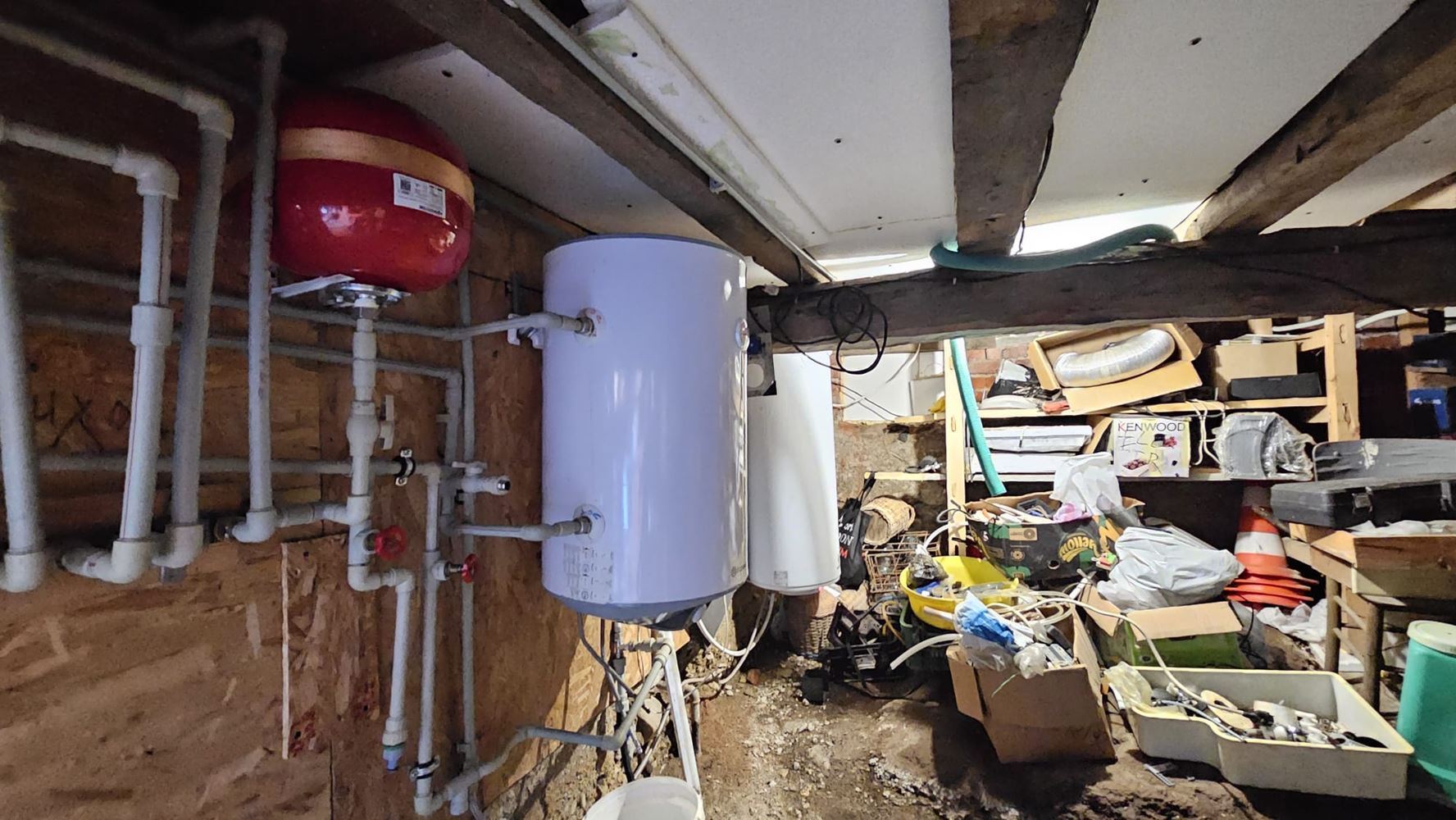  Doskonały parterowy dom z basenem i przestronnym ogrodem w wiosce Dyulevo