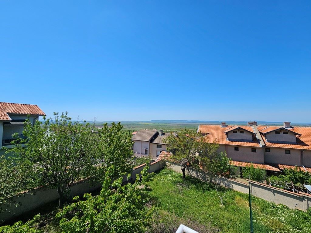 Przestronny dom wolnostojący z panoramicznym widokiem w Kosharitsa