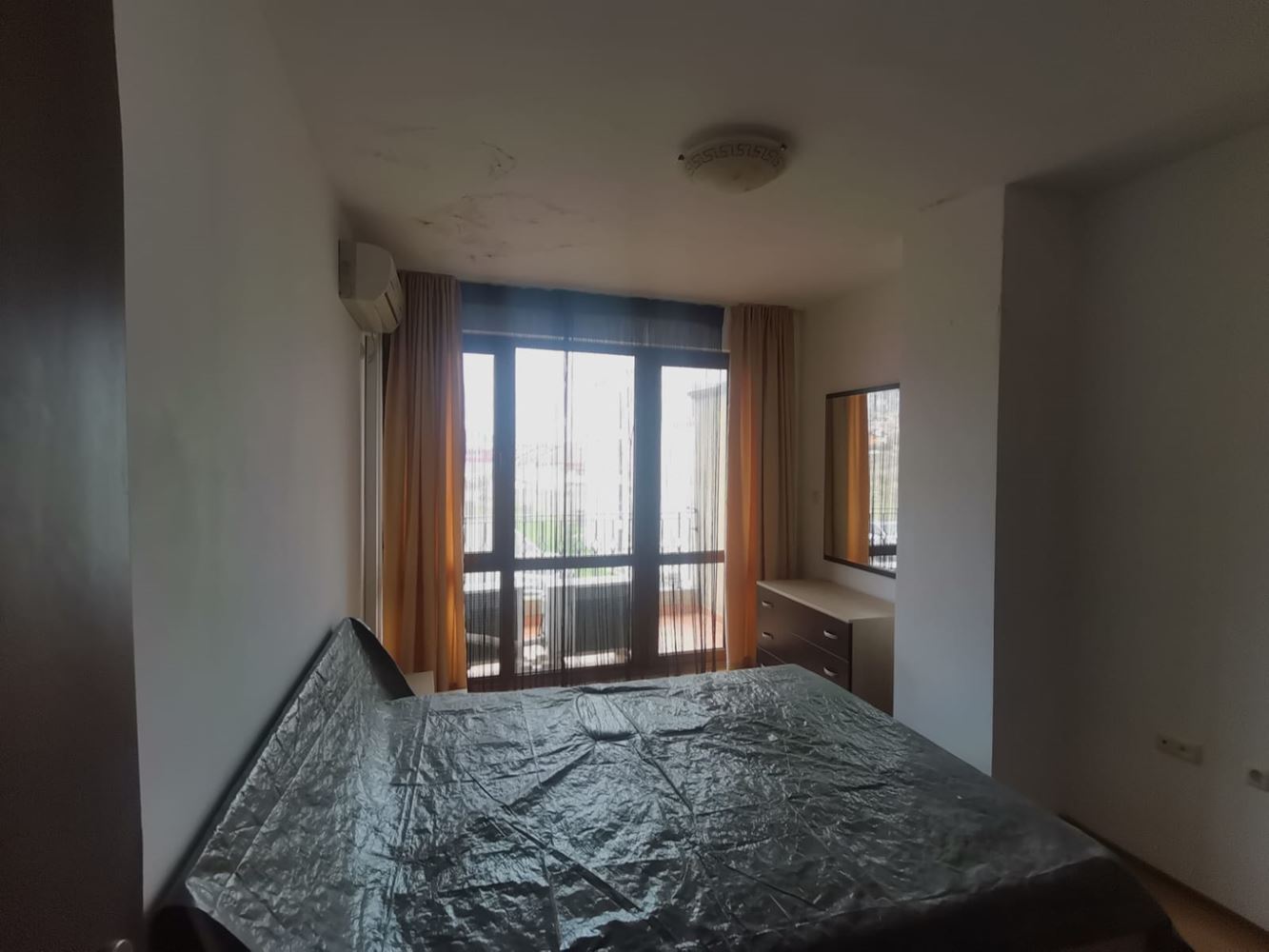 Przestronny dwupokojowy townhouse z ogrodem i tarasami w Sveti Vlas